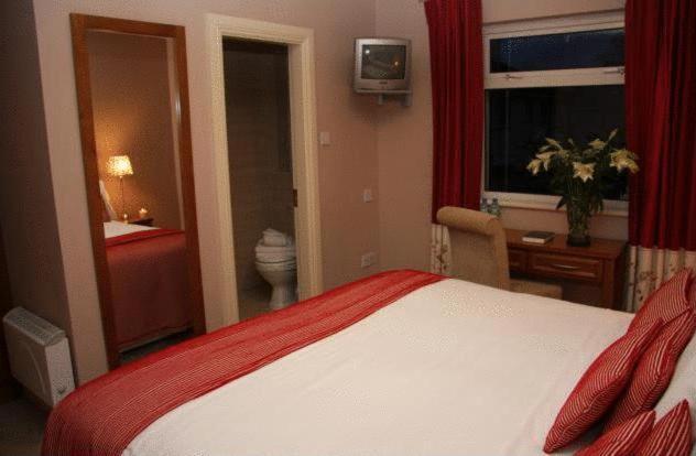 קיל איירן Lake Lodge Guesthouse מראה חיצוני תמונה