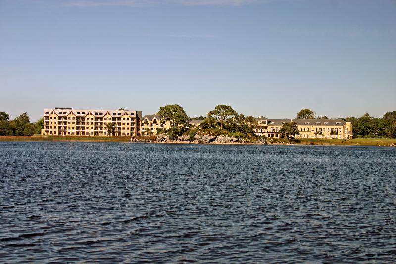 קיל איירן Lake Lodge Guesthouse מראה חיצוני תמונה