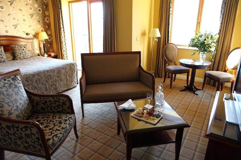 קיל איירן Lake Lodge Guesthouse מראה חיצוני תמונה